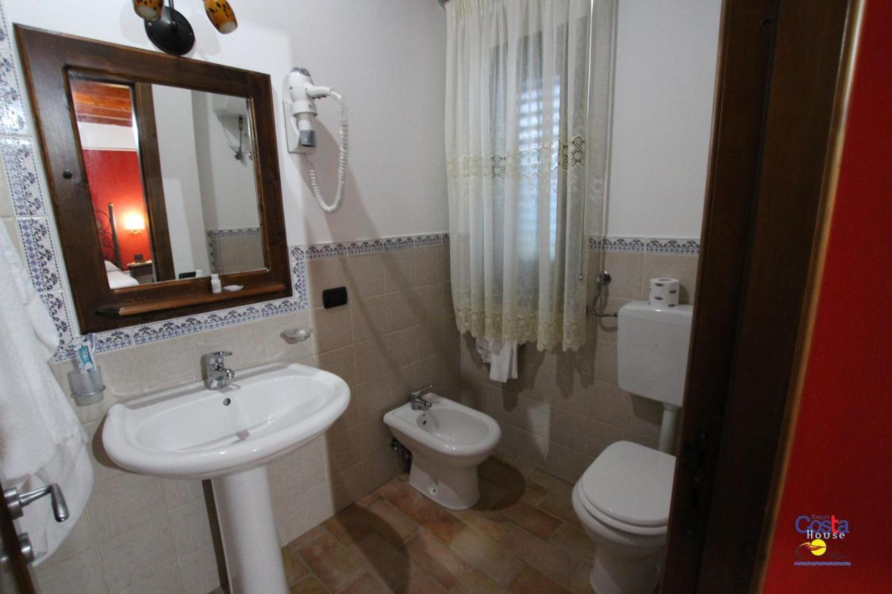Costa House *